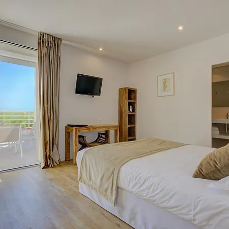 Le - & 4* 滨海阿热莱斯