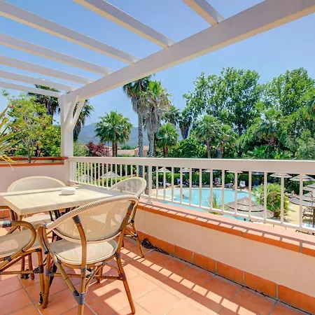 Hotel Le - & 4*