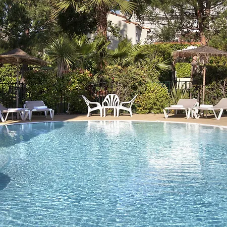 Hotel Le - & 4*