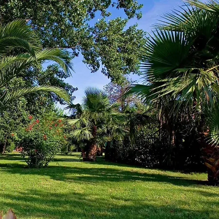 Le - & 4* 滨海阿热莱斯