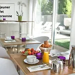 Le - & 4*