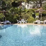 Hotel Le - & 4*