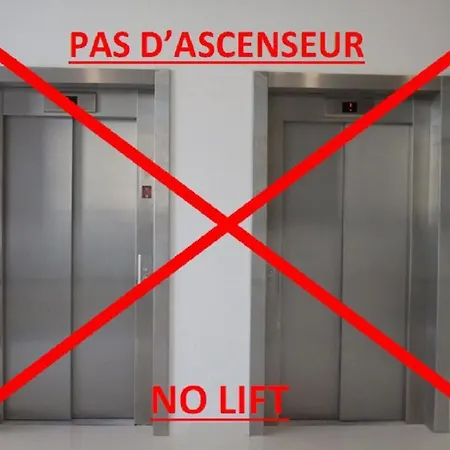 Le - & Hotel