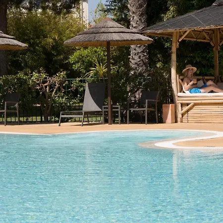 Hotel Le - &