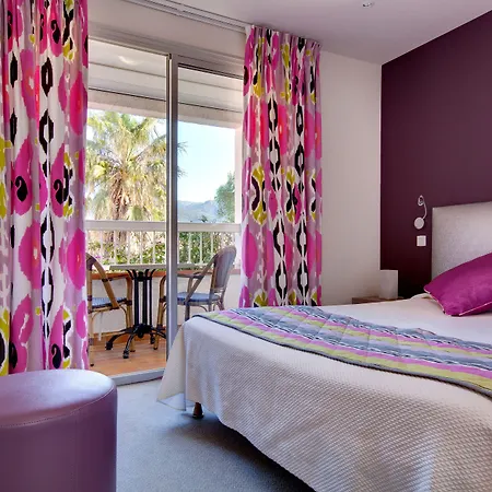 Hotel Le - &