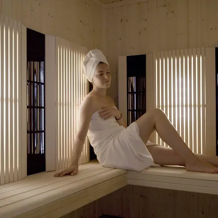 Le - & Hotel 4*