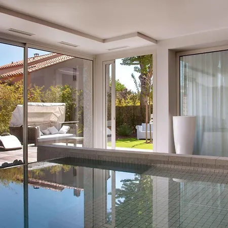 Le Hotel